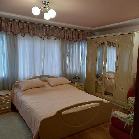Лаванда 亚列姆切 外观 照片