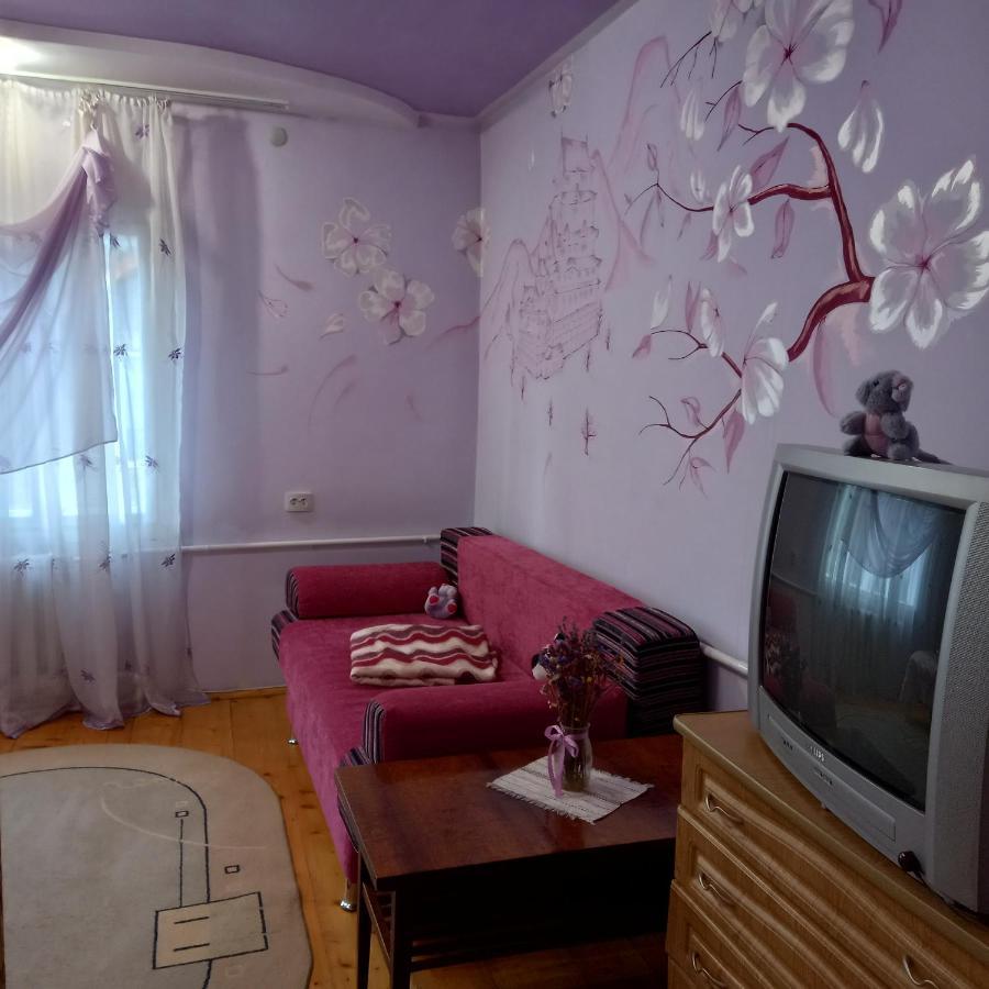 Лаванда 亚列姆切 外观 照片